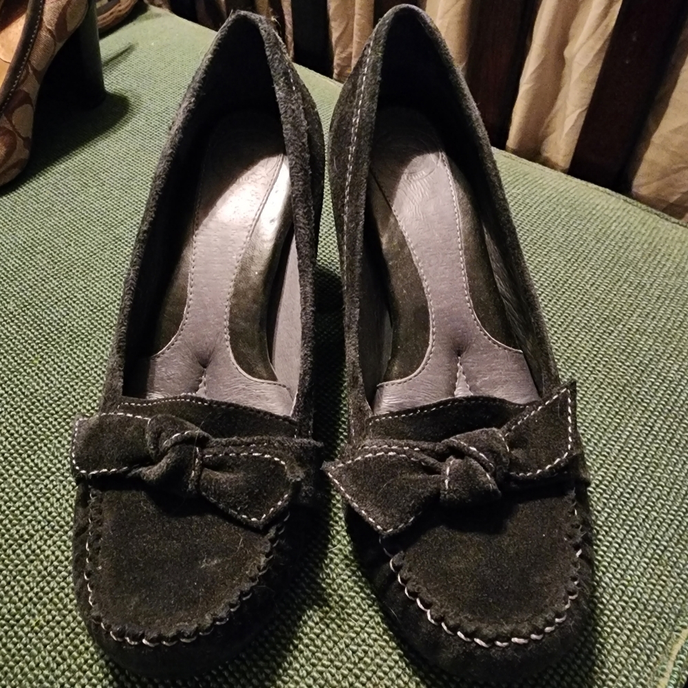 Natural Brand Black Suede Heels